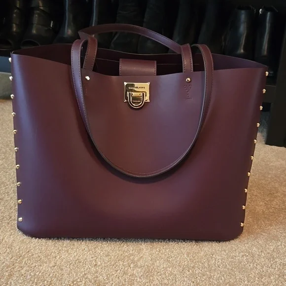NWT Michael Kors Manhattan Studded Tote/Bordeaux Color - Picture 3 of 11